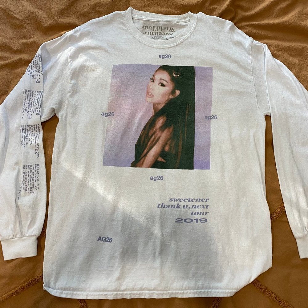 Ariana Grande AG26 Long Sleeve Shirt - L